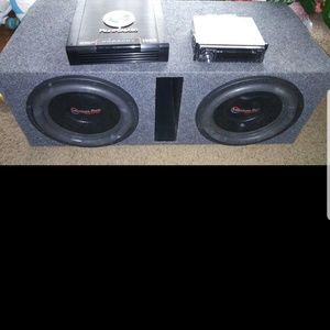 2- 12s speakers, 1000 watt amp, pioneer cd player